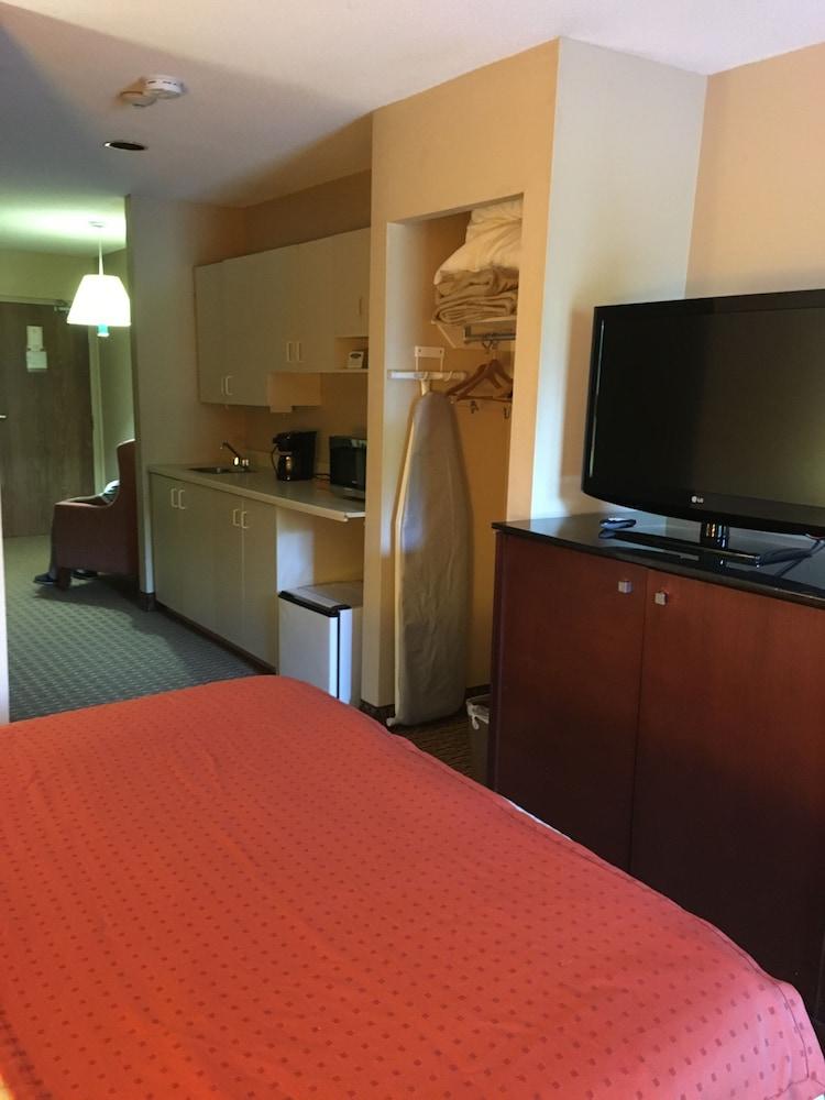 Best Value Inn & Suites פארי סאונד מראה חיצוני תמונה