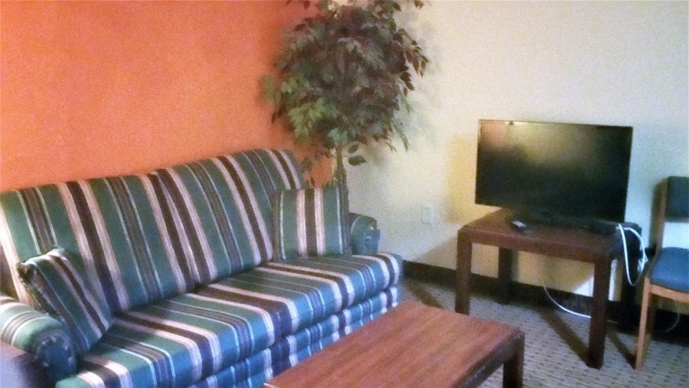 Best Value Inn & Suites פארי סאונד מראה חיצוני תמונה