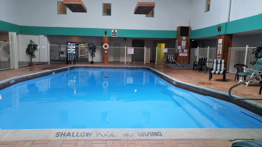 Best Value Inn & Suites פארי סאונד מראה חיצוני תמונה