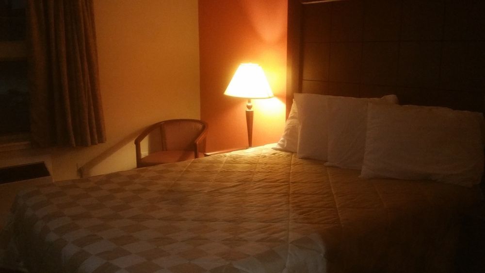 Best Value Inn & Suites פארי סאונד מראה חיצוני תמונה