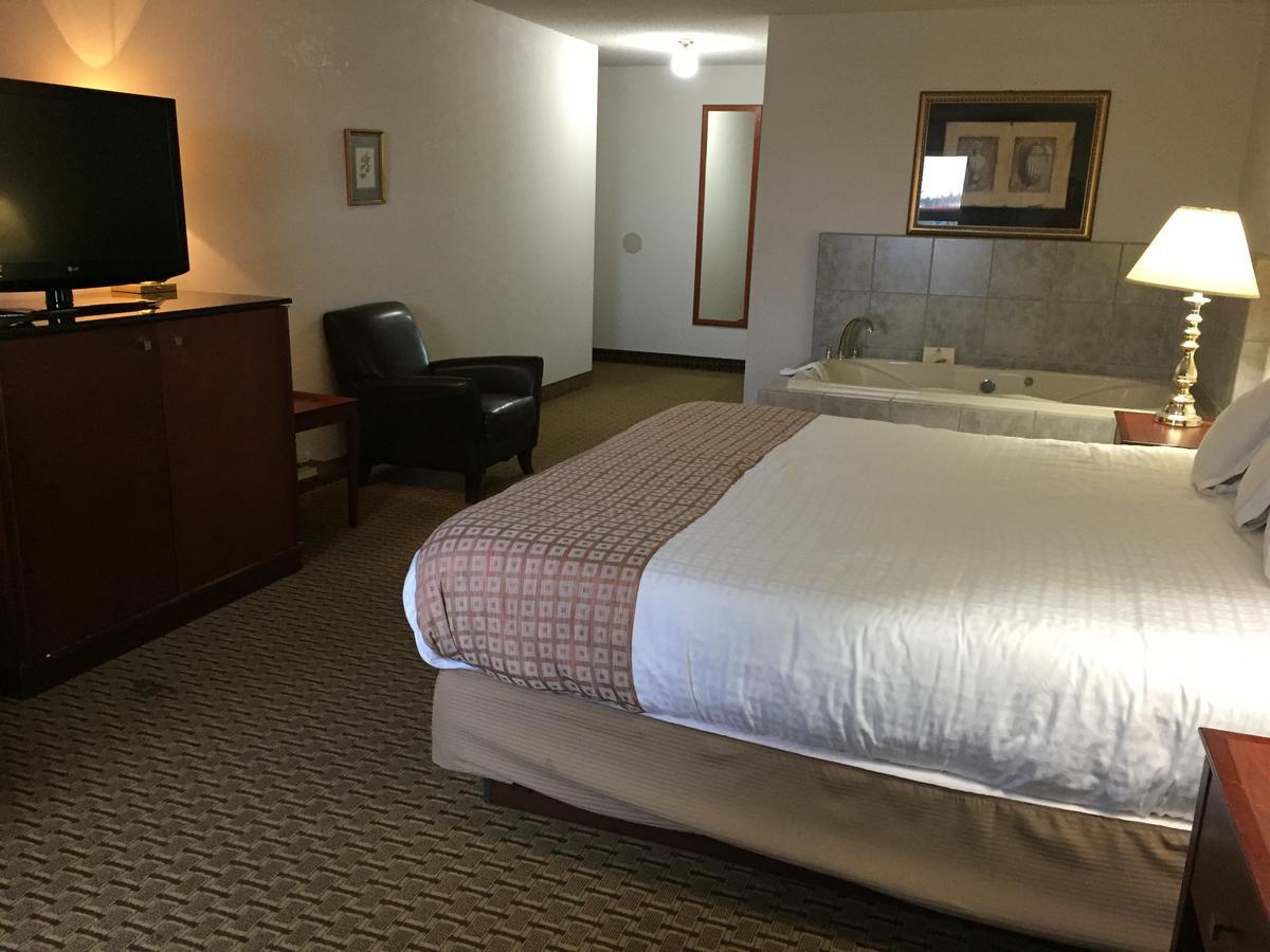 Best Value Inn & Suites פארי סאונד מראה חיצוני תמונה